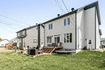 1731-rue-des-cedres-saint-lazare-quebec_10