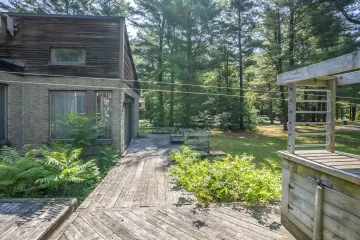 2530-Rue-du-Bourgogne-Saint-Lazare-QC_12