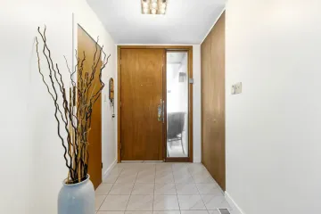 2530-Rue-du-Bourgogne-Saint-Lazare-QC_23