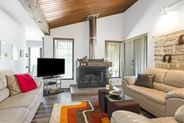 2530-Rue-du-Bourgogne-Saint-Lazare-QC_32