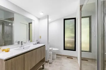 2530-Rue-du-Bourgogne-Saint-Lazare-QC_37