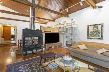 2530-Rue-du-Bourgogne-Saint-Lazare-QC_44