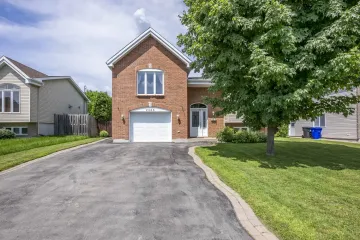 2888-Rue-Jean-Jacques-Bertrand-Vaudreuil-Dorion-QC_02
