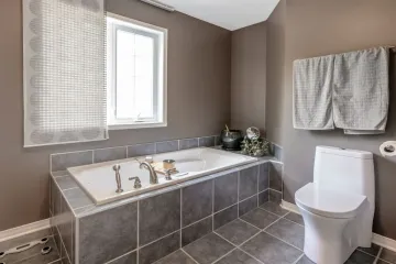 580-rue-crevier_10