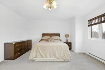64-Av-Saddlewood-Pointe-Claire-QC_16