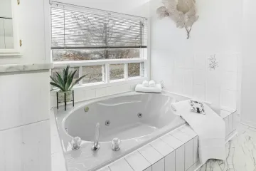 64-Av-Saddlewood-Pointe-Claire-QC_19