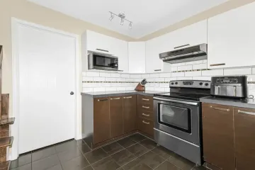 737-Rue-de-la-Colline-Pincourt-QC_09