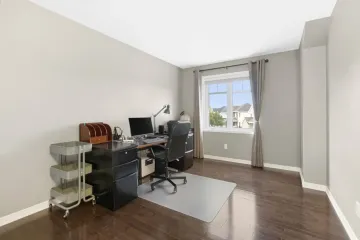 737-Rue-de-la-Colline-Pincourt-QC_18